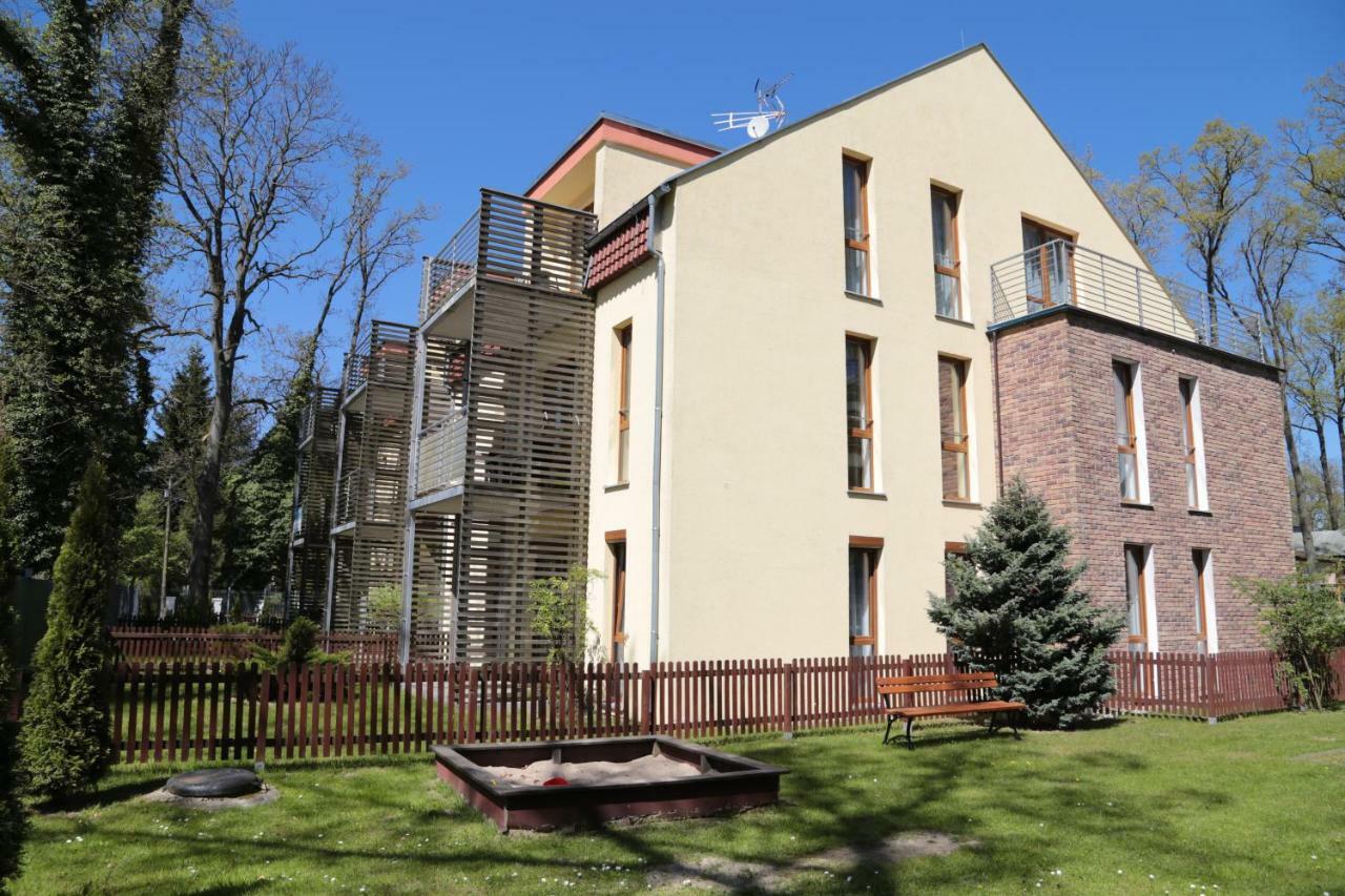 Апартаменти Apartament Ams A12 Реваль Екстер'єр фото