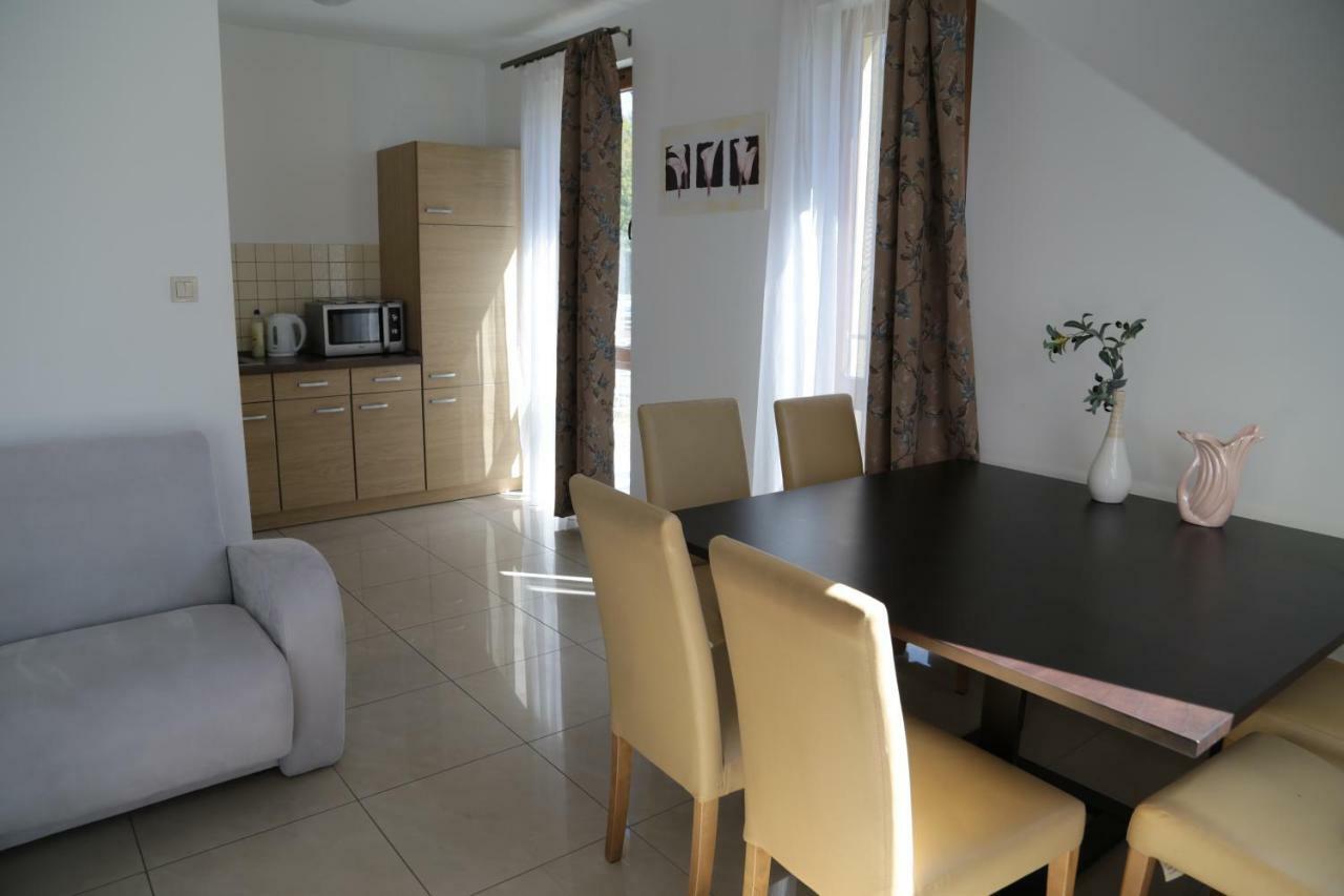 Апартаменти Apartament Ams A12 Реваль Екстер'єр фото
